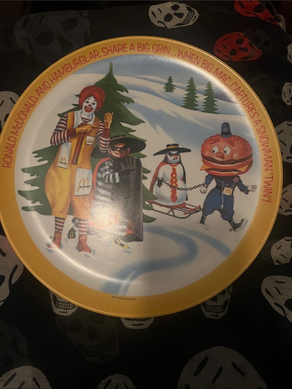 McDonald's Yellow-Rim Holiday Plate with Ronald, Big Mac & Friends 1977